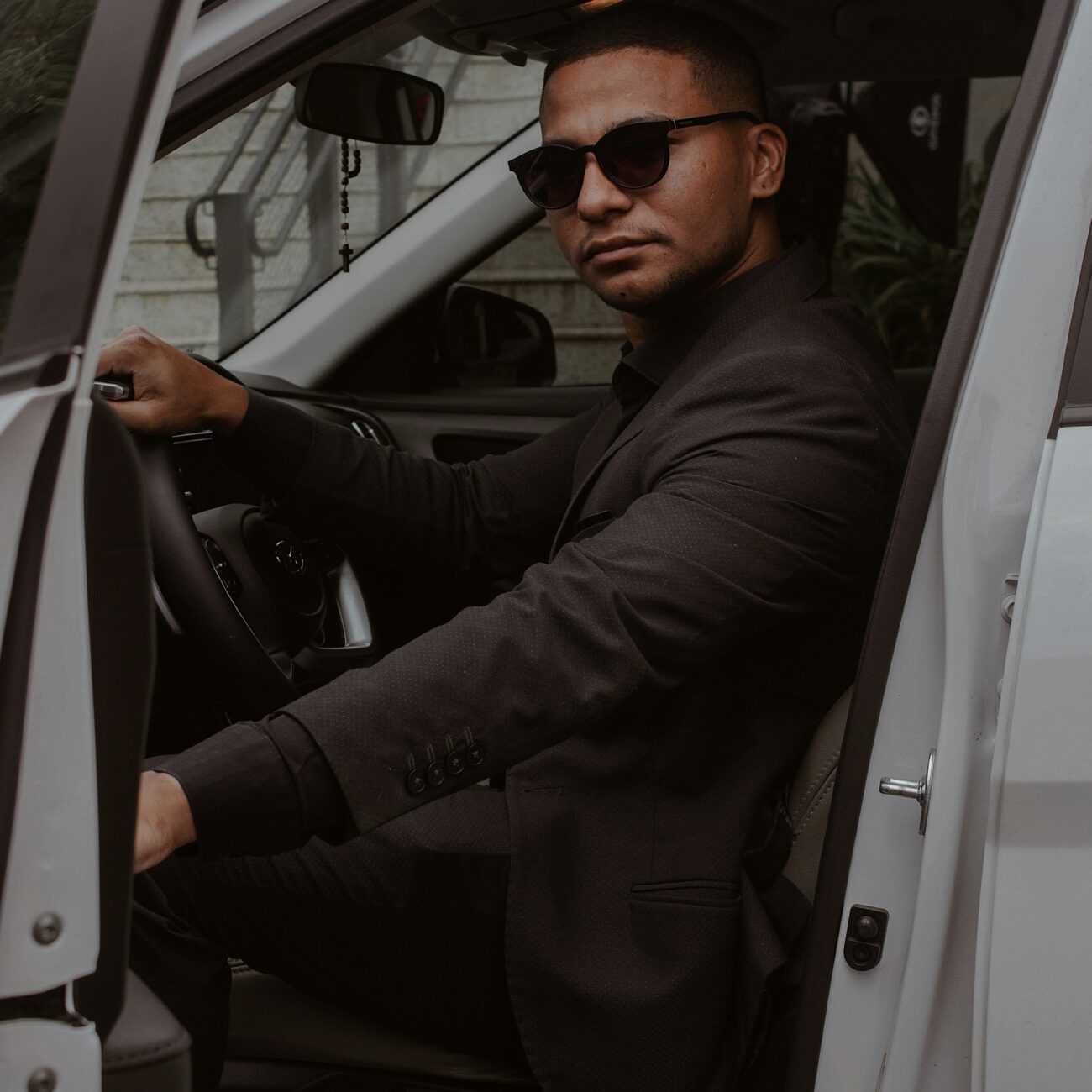 Tailored Guest Experience & On-Ground Coordination